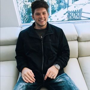 Meet your Posher, Wade